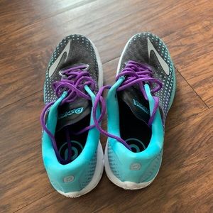 Women’s Brooks PureFlow5 Running Shoes
